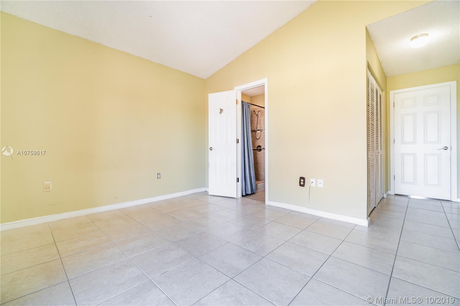 Building Photo - 5625 W 26th Ct
