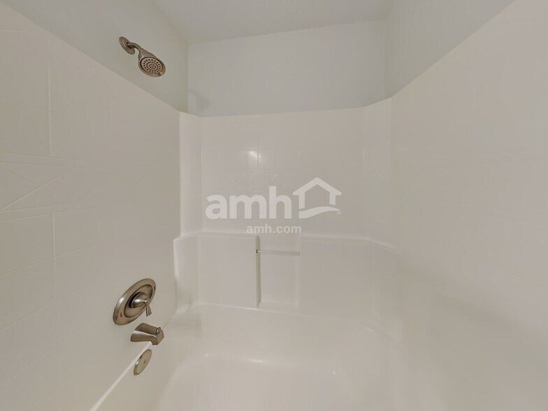 Building Photo - 536 N Copper River Dr