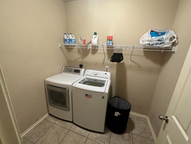 Building Photo - 10831 Bramante Ln