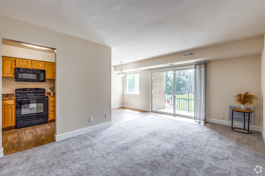 1BR, 1BA - 745SF - Northgate Apartments