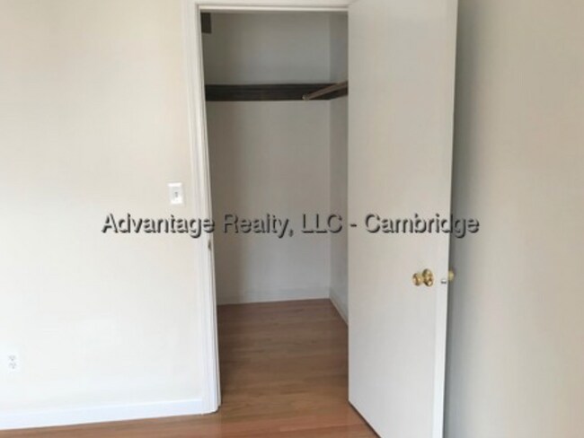 Building Photo - 71 5th St
