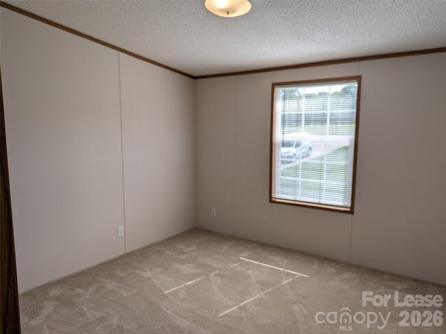 Building Photo - 338 Weathers Creek Rd