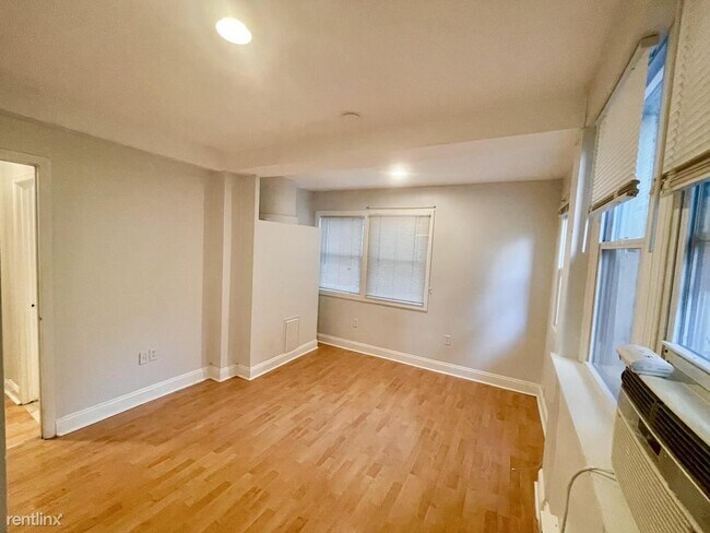 Building Photo - 4 br, 3 bath House - 4447 P St NW