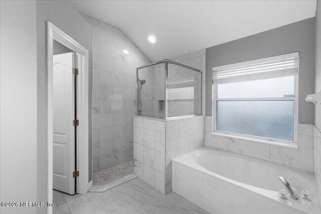 Building Photo - 8871 Canopy Oaks Dr