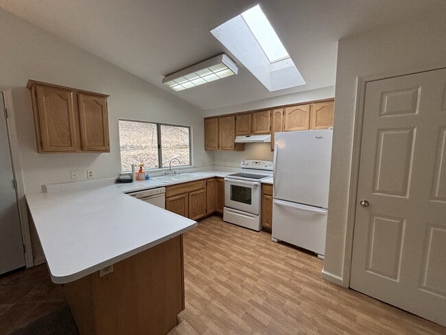 Building Photo - Upstairs 1-bedroom apartment unit near downtown Placerville & Marshall Hospital  - $1,500/mo