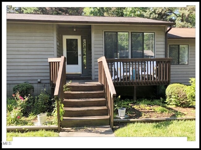 Primary Photo - 502 W Poplar Ave