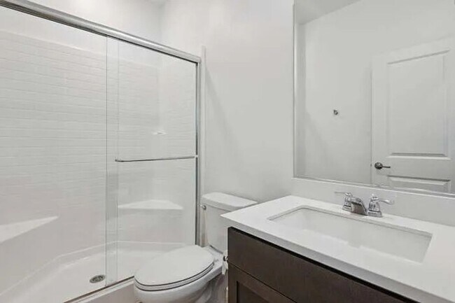 Building Photo - Energy Efficient Spacious 4BR House in Redlands