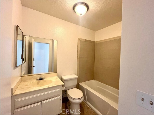 Building Photo - 15670 Malaga Dr
