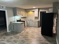 Building Photo - 626 Burdette Ave