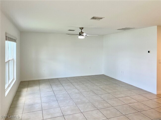 Building Photo - 8032 Marsh Cir