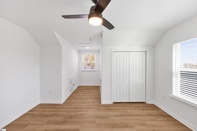 Building Photo - 13 Jamison St