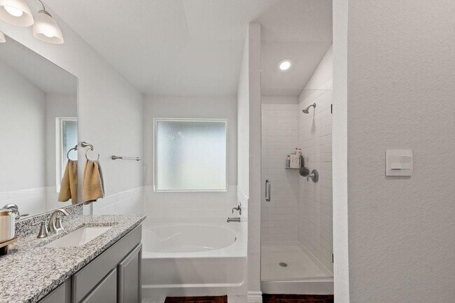 Building Photo - 213 Gauge Rd