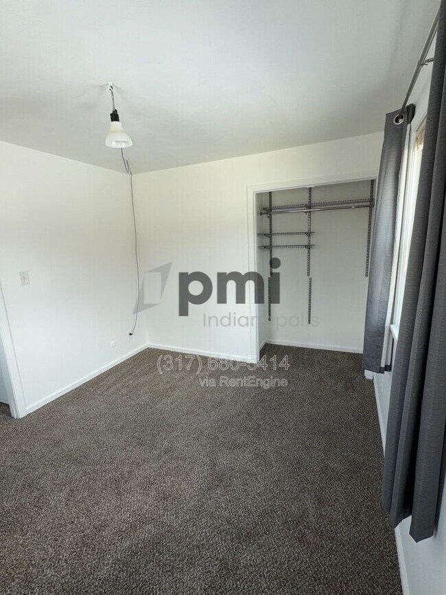 Building Photo - 635 Phaeton Pl