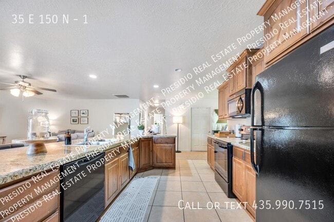 Building Photo - 35 E 150 N