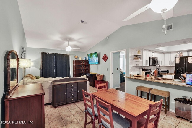 Building Photo - 2521 White Horse Rd E