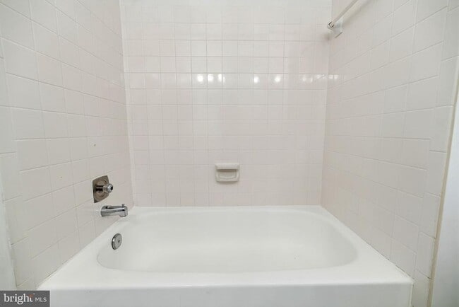 Building Photo - 8207 Cedar Landing Ct