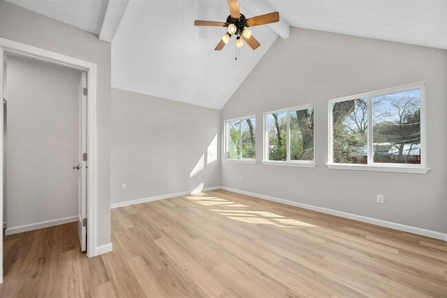 Building Photo - 3904 Tonkawa Trail