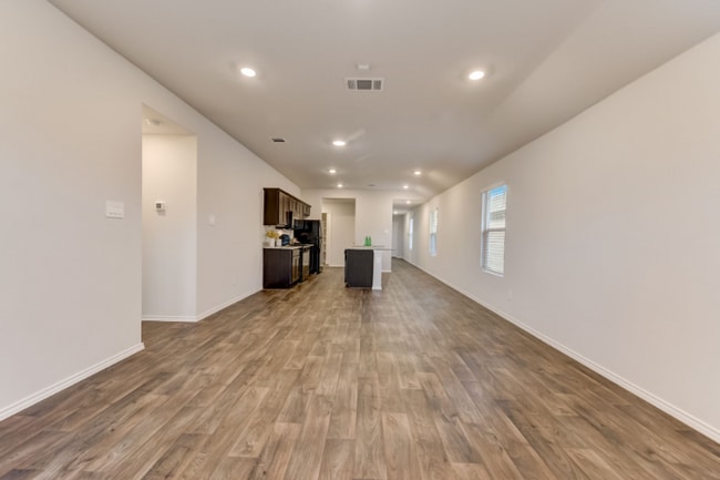 Building Photo - 156 Snapdragon Ln