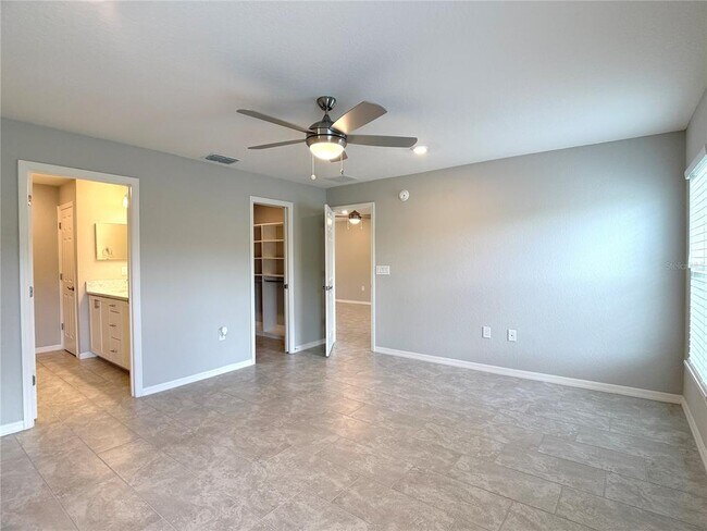 Building Photo - 1337 Cascade Dr
