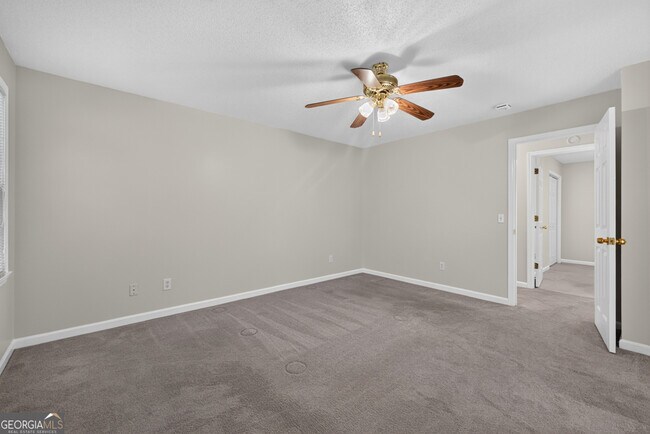 Building Photo - 129 Springbrook Dr