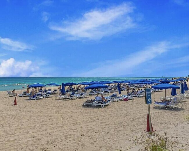 Building Photo - 3800 N Ocean Dr