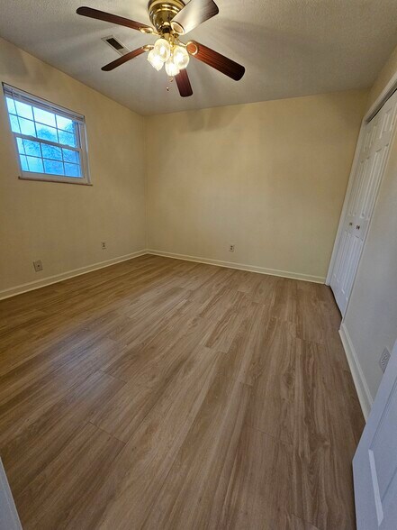 Building Photo - 160 Township Road 1316