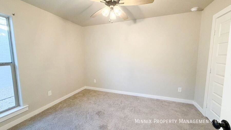 Building Photo - 2011 132nd St