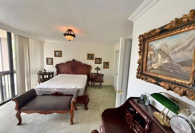 Building Photo - 2910 SW 87th Terrace