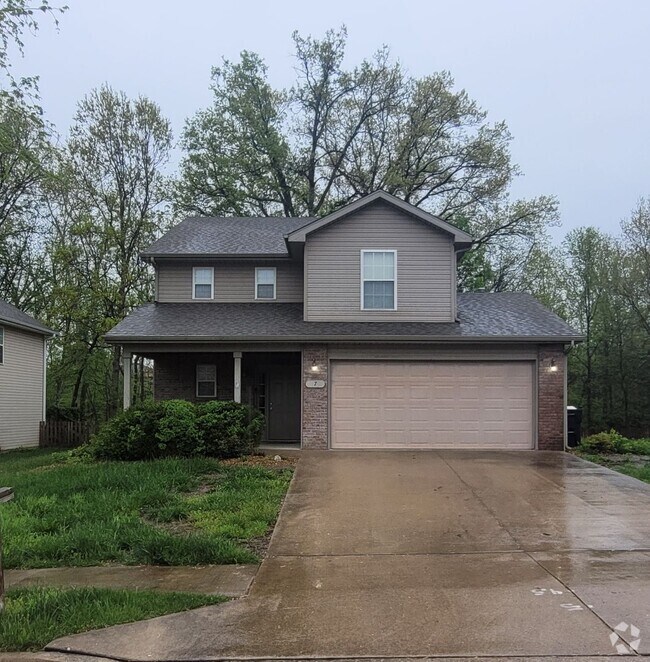Building Photo - 3 Bedroom 2.5 Bath Home- Vanderveen