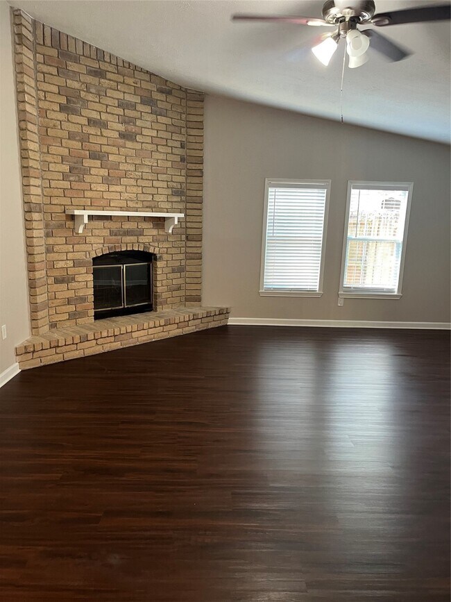 Building Photo - 6735 Blue Ridge Dr