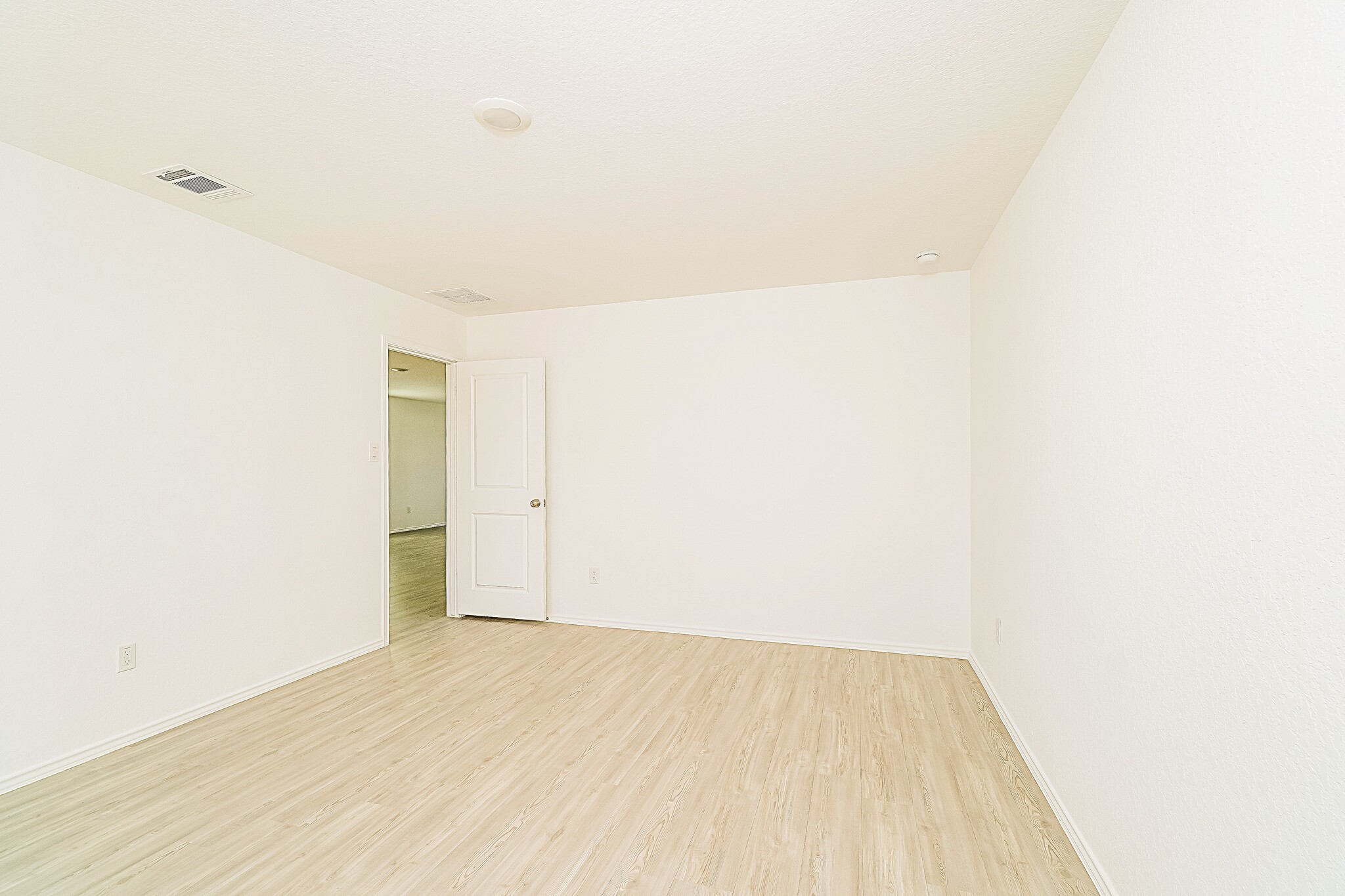 Building Photo - 8806 Barrow Path