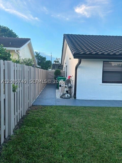 Building Photo - 14934 SW 168th Terrace