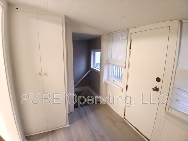 Building Photo - 3929 Patterson St