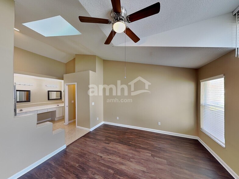 Building Photo - 6673 Bouganvillea Crescent Dr