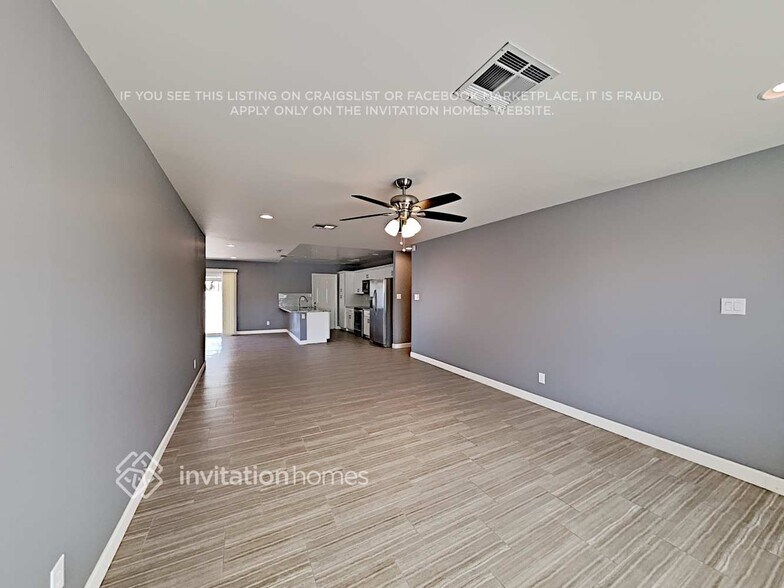 Building Photo - 420 E Hermosa Dr