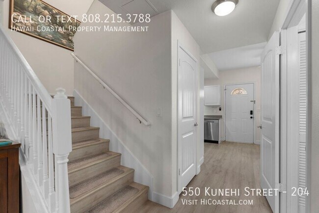 Building Photo - 550 Kunehi St