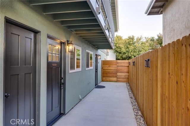 Building Photo - 211 Avenida Serra