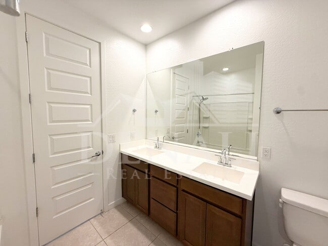 Building Photo - 11682 N 188th Dr