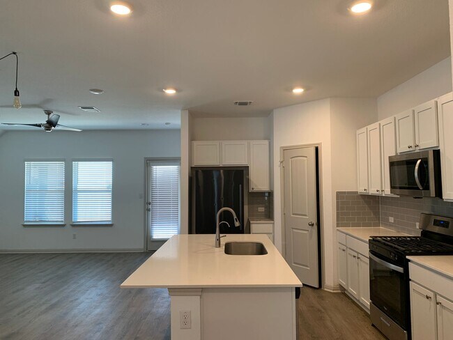 Building Photo - Lovely 3 Bed 2 bath home in Hutto