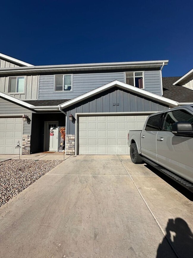 Building Photo - Three bedroom, 2.5 bath townhome