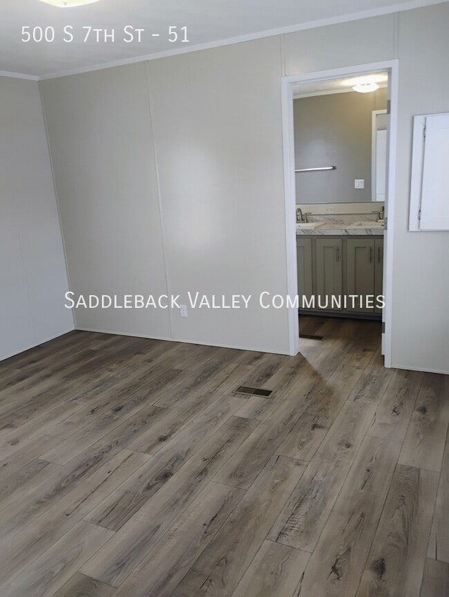 Building Photo - 500 S 7th St