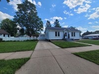 Building Photo - 429 W Cedar St