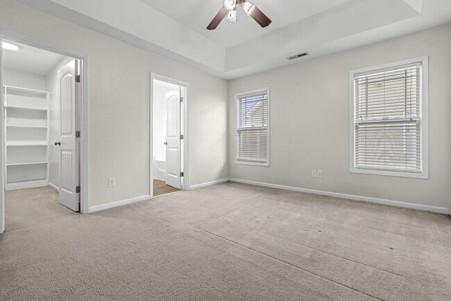 Building Photo - Carolina Plantations Home with Fenced Yard