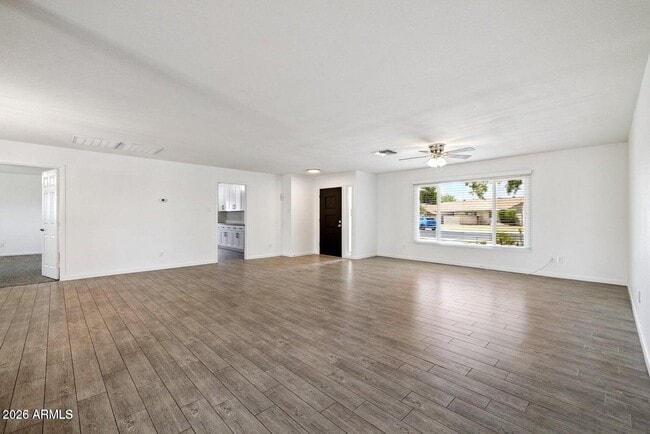 Building Photo - 4613 S Rita Ln