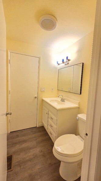 Building Photo - 13543 SW 64th Ave