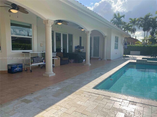 Building Photo - 14302 SW 15th St