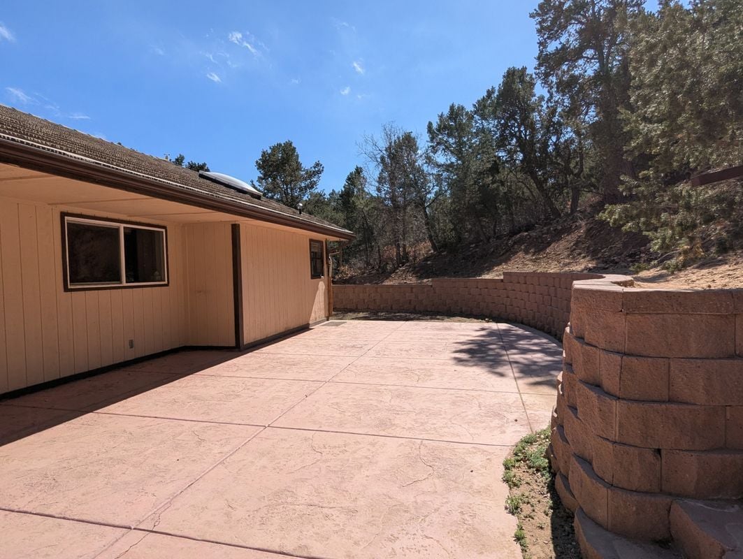 Building Photo - 4 Cavaletti Ct