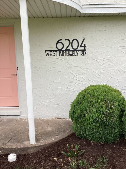 Building Photo - 6204 W Kimberly Rd