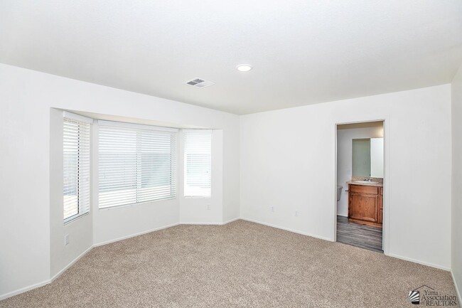 Building Photo - 7561 E 45th St