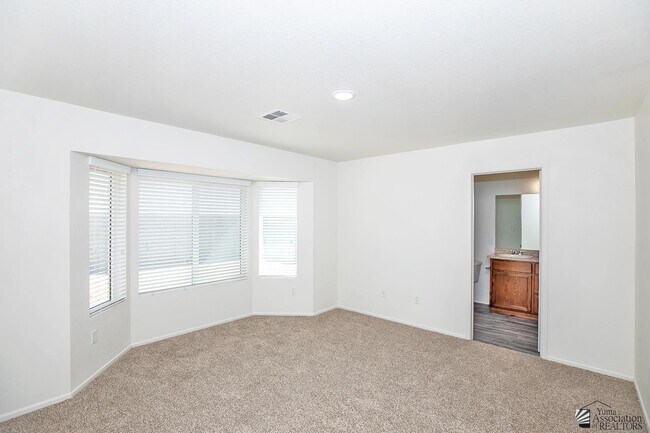 Building Photo - 7575 E 45th St